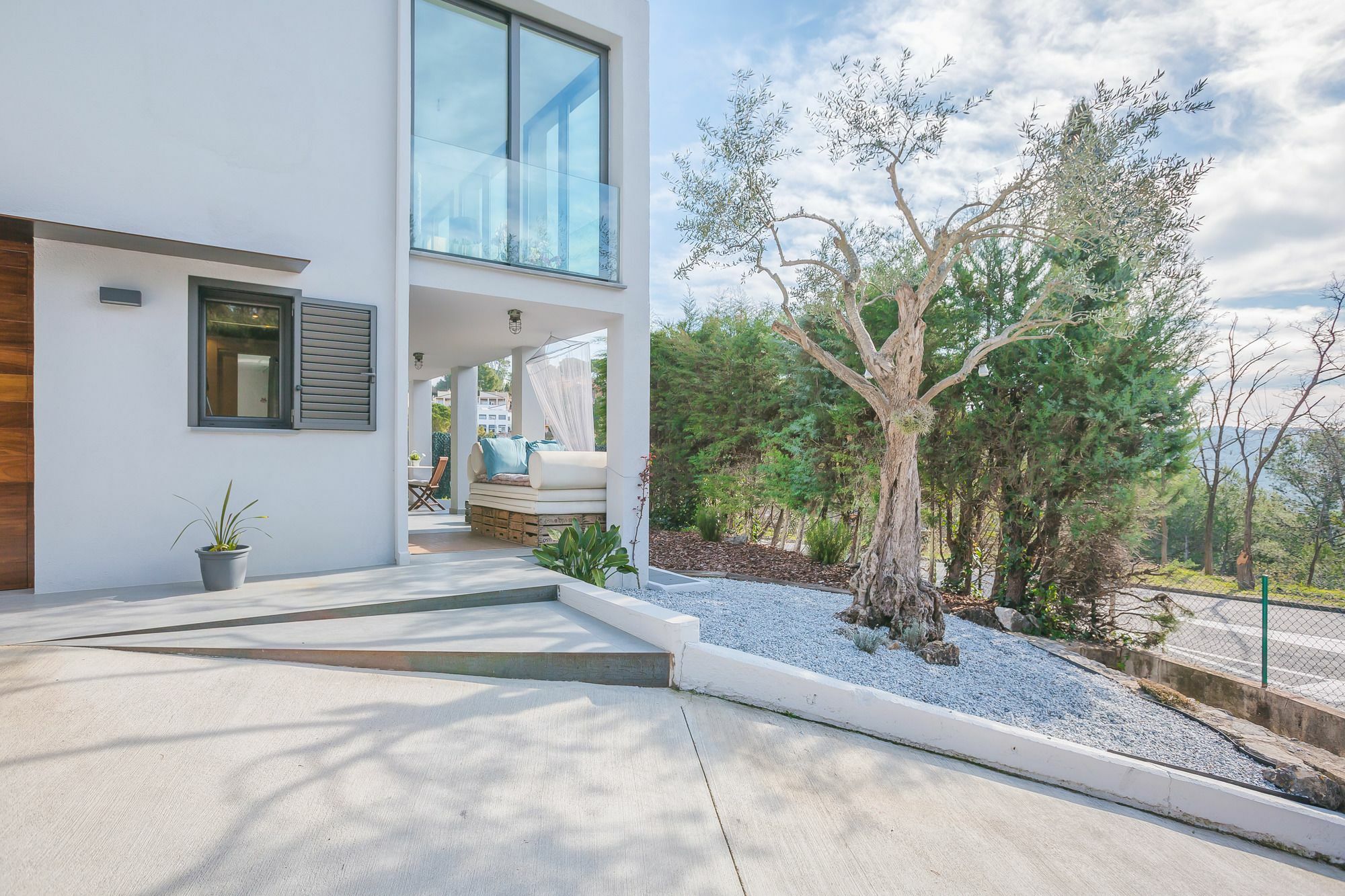 Flateli Montjuic Apartment Girona Ngoại thất bức ảnh